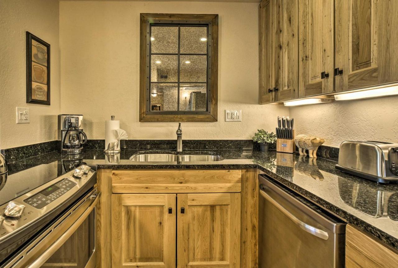 Апартаменты Adobe-Style Abode With Amenities - Walk To Plaza! Санта-Фе Экстерьер фото